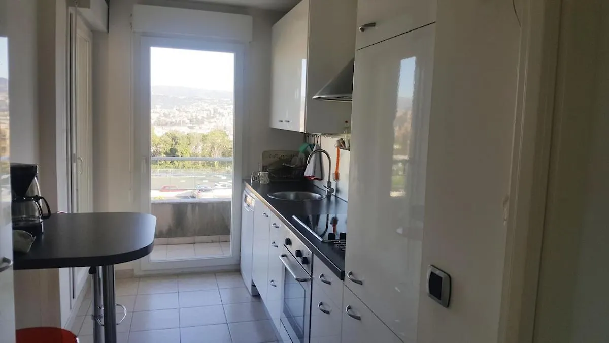 Entire Condo In Nice Apartment